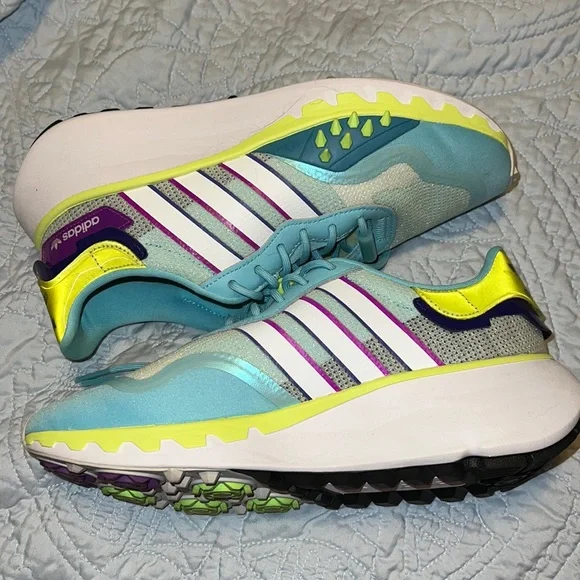 Womens sz8 Adidas Choigo Hazy Sky Hi-Res Yellow sneakers, GUC